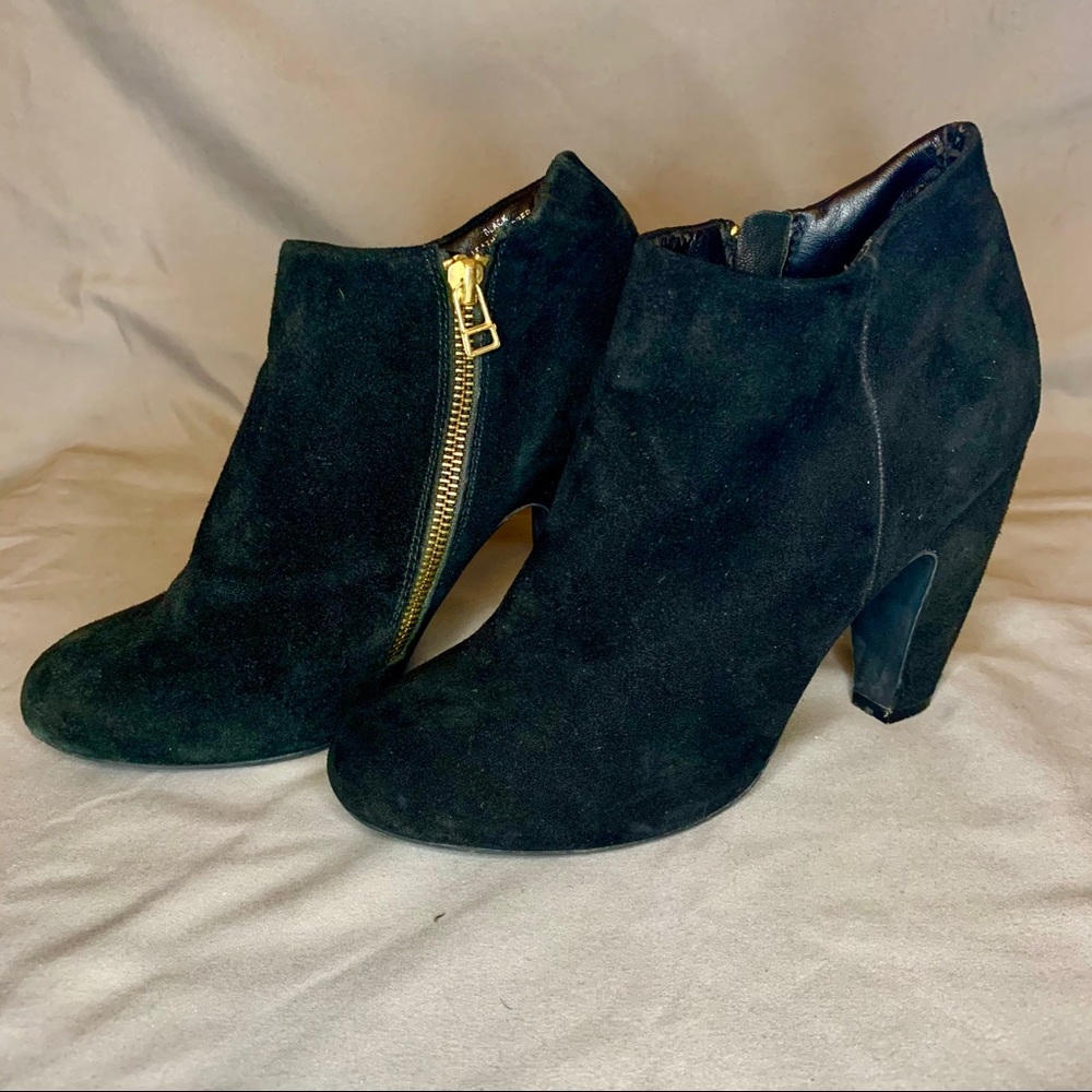 Steve Madden Panelope Black Suede Booties